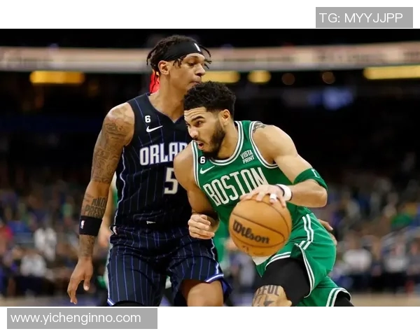 网队与凯尔特人激战正酣谁能在季后赛中笑到最后